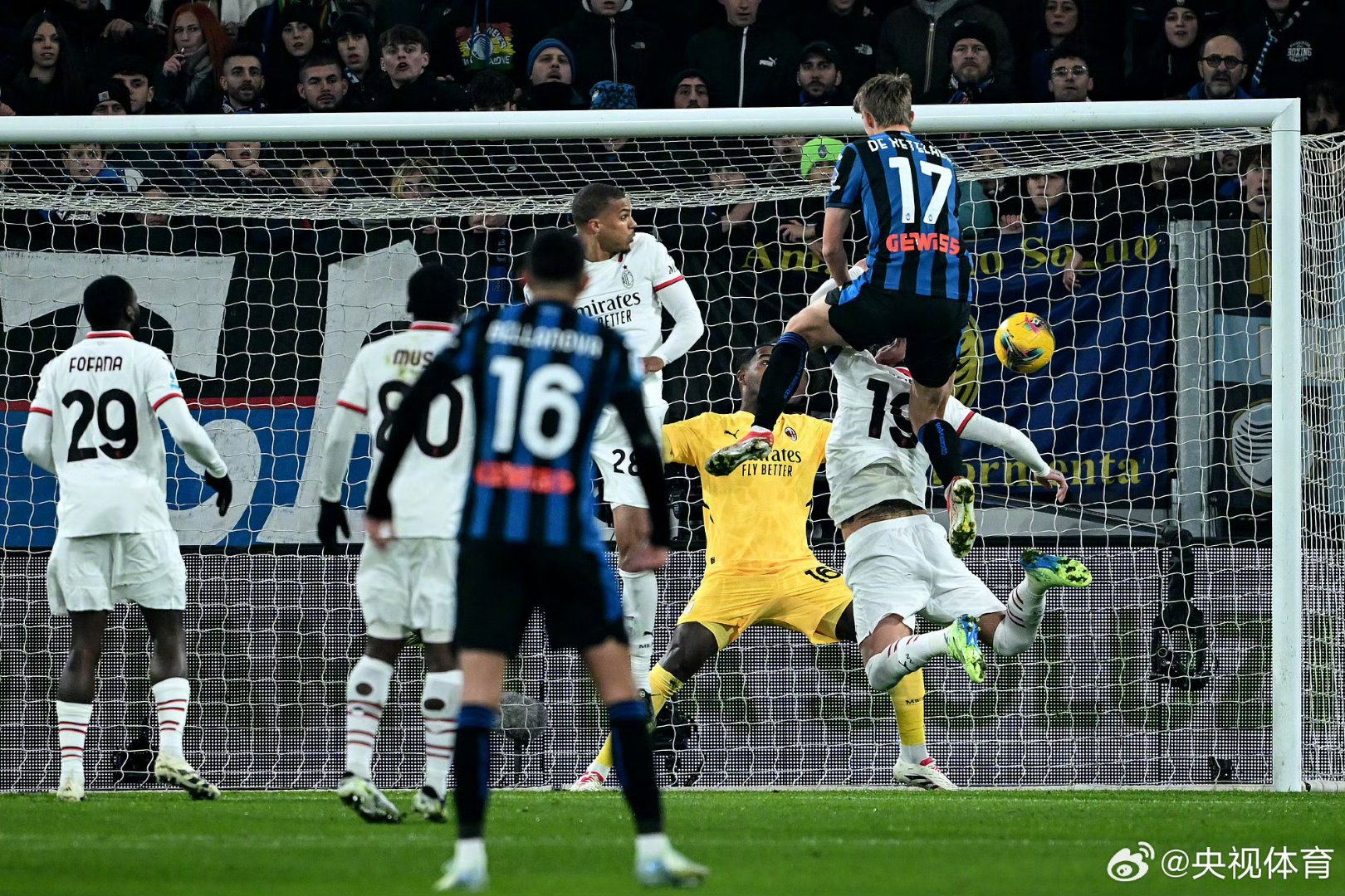 秀的後防球 秀的後防球