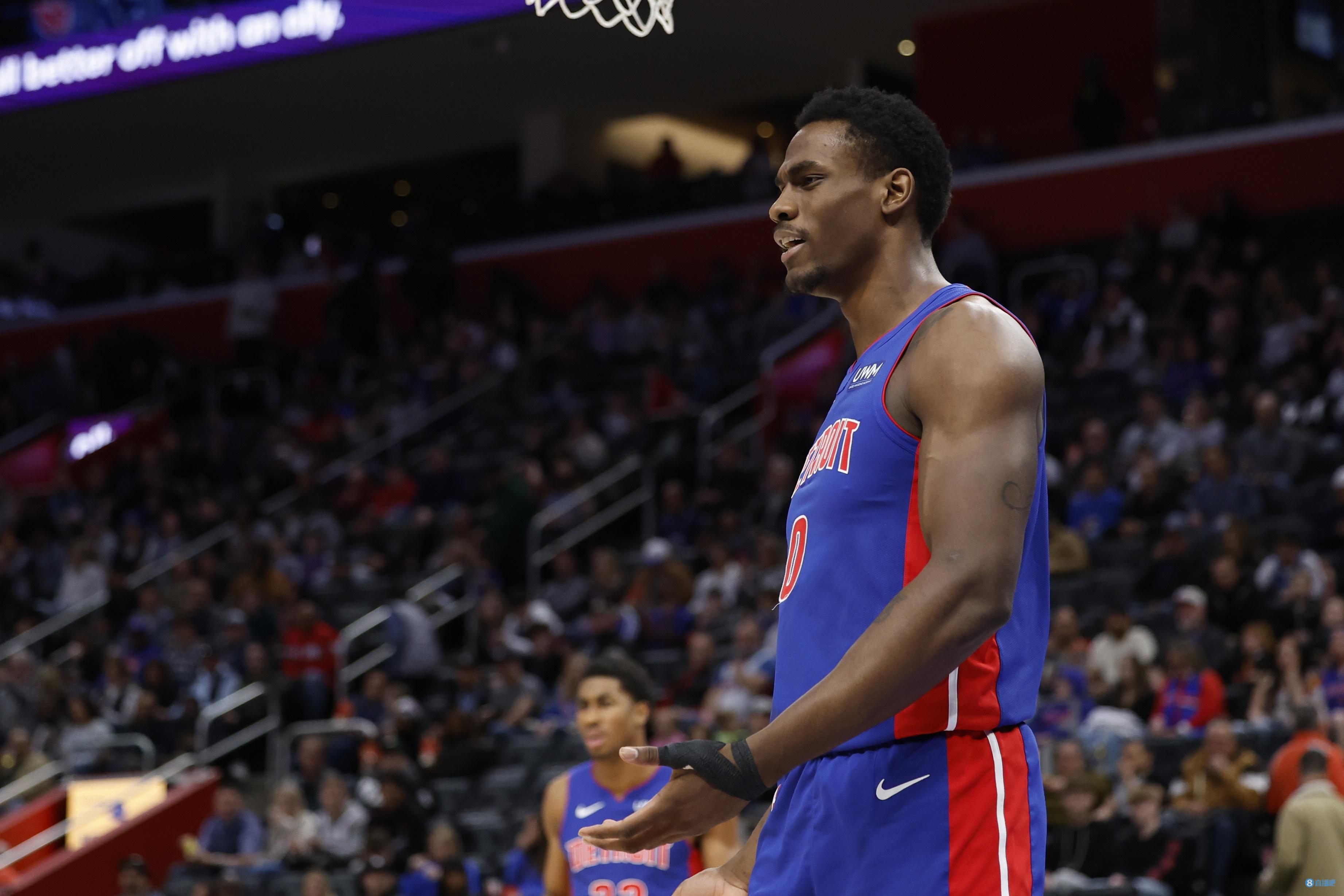 发出惊人的 发出惊人的