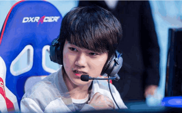 社媒上突然 社媒上突然