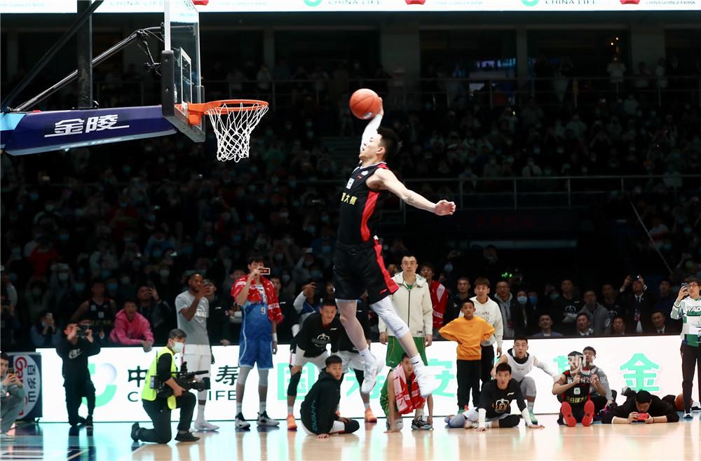 分为替补席 分为替补席